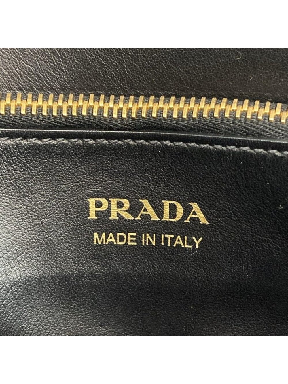 ★SOLD★ Prada Tote Monochrome Black Leather - Picture 9 of 15